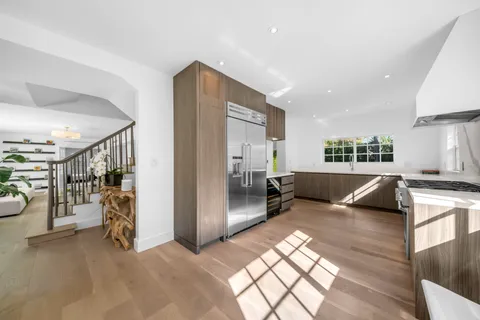 $3,950,000 | 939 West 47th Court, Miami Beach, FL 33140