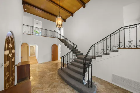 $2,875,000 | 112 North Highland Avenue, Los Angeles, CA 90036