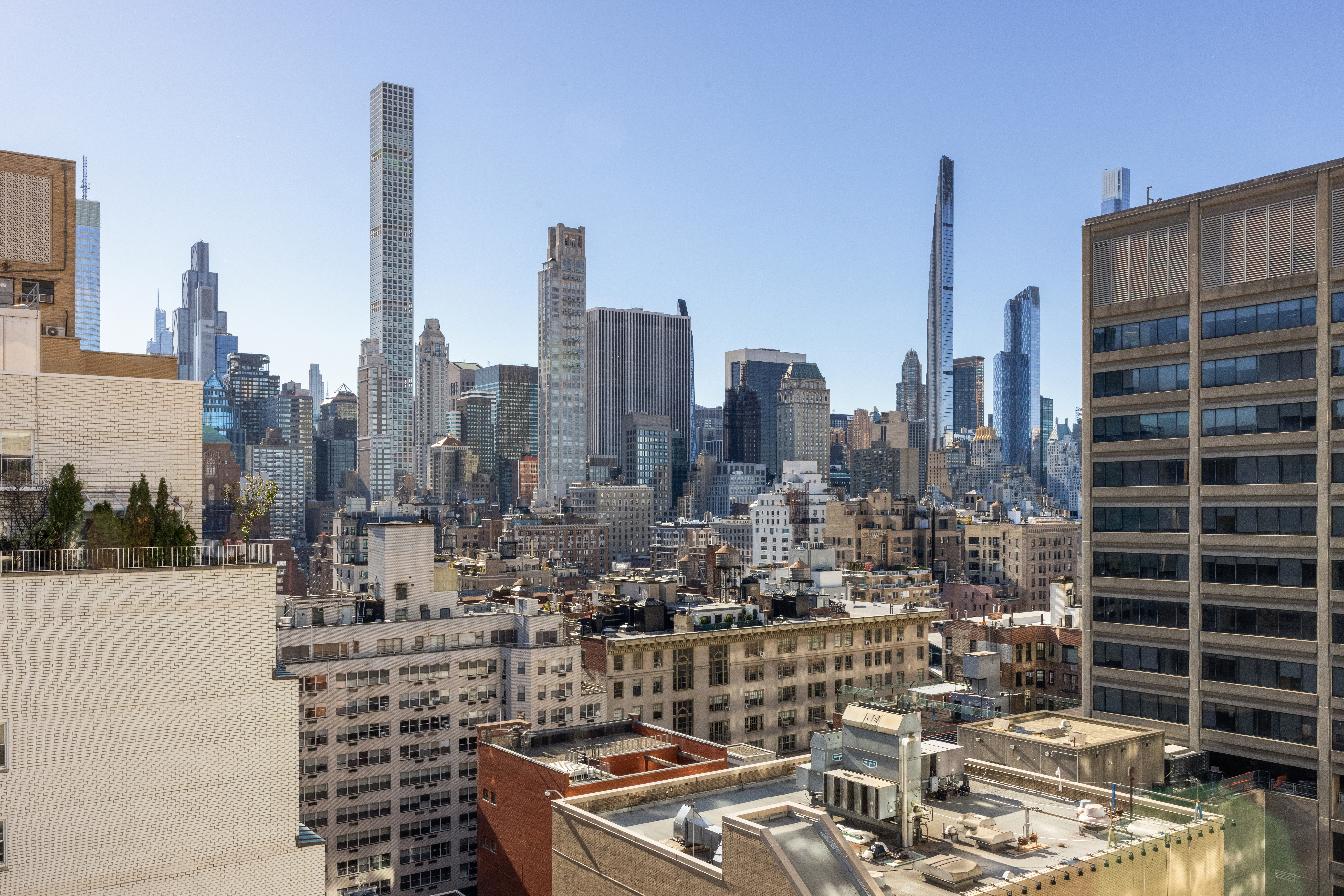 150 East 69th Street, Unit 18S Manhattan, NY 10021 - Photo 15 of 16 a city view with tall buildings