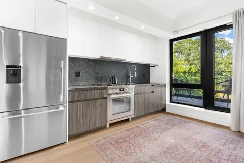 $600,000 | 435 Tompkins Avenue, Unit 303 | Bedford-Stuyvesant
