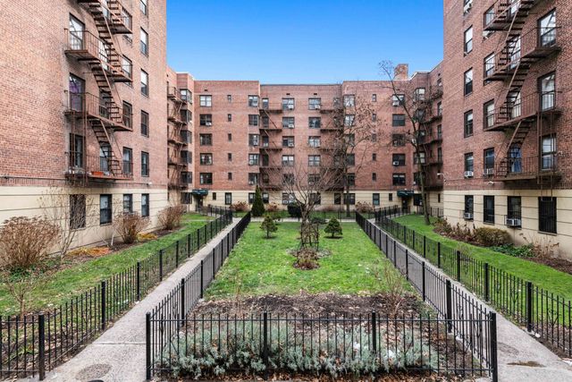 $250,000 | 4523 Broadway, Unit 3E | Hudson Heights