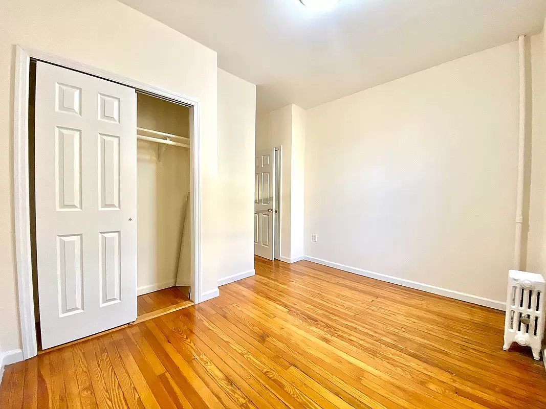 39-25 29th Street, Unit 2B Queens, NY 11101 - Photo 7 of 7