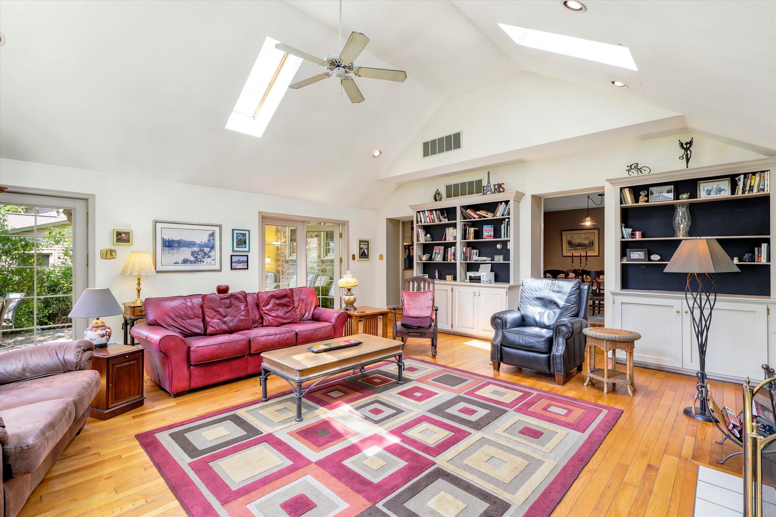 841 Ivy Road Ambler, PA 19002 - Photo 12 of 54