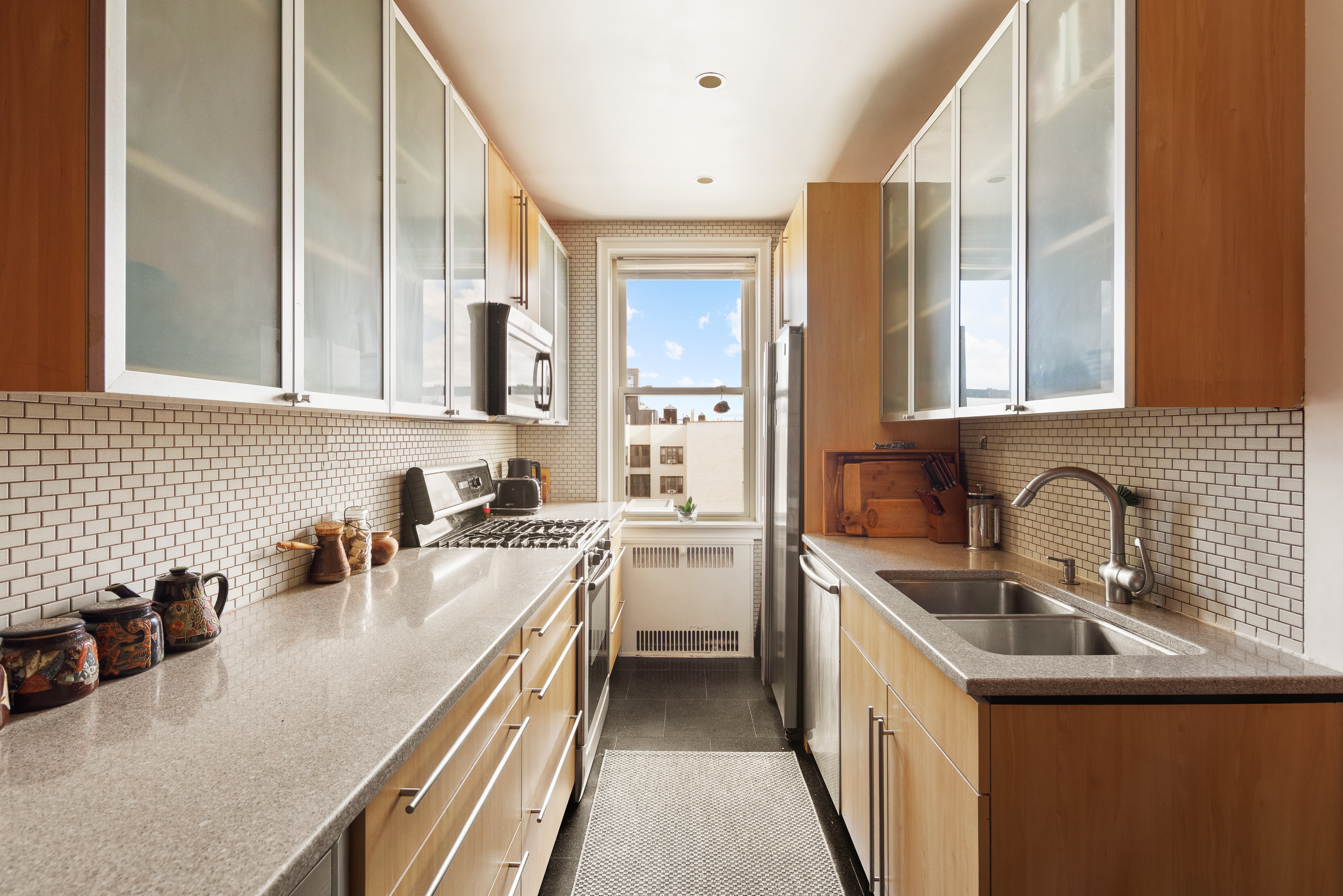 9437 Shore Road, Unit F7 Brooklyn, NY 11209 - Photo 6 of 13