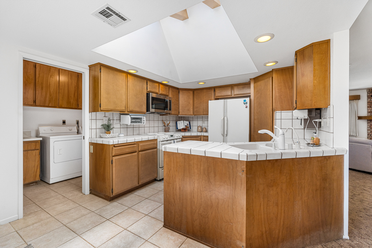 12450 Algonquin Road Apple Valley, CA 92308 - Photo 22 of 56