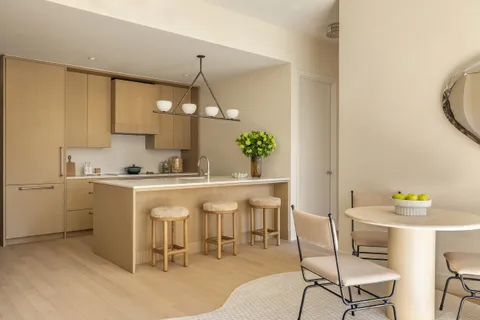 $2,120,000 | 201 East 23rd Street, Unit 5E | Gramercy