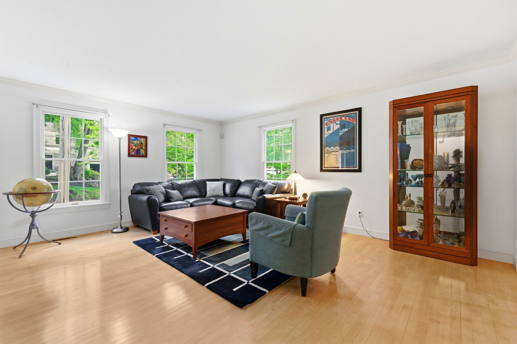 2 Laurel Street Lexington, MA 02421 - Photo 21 of 46 a living room with furniture and a window