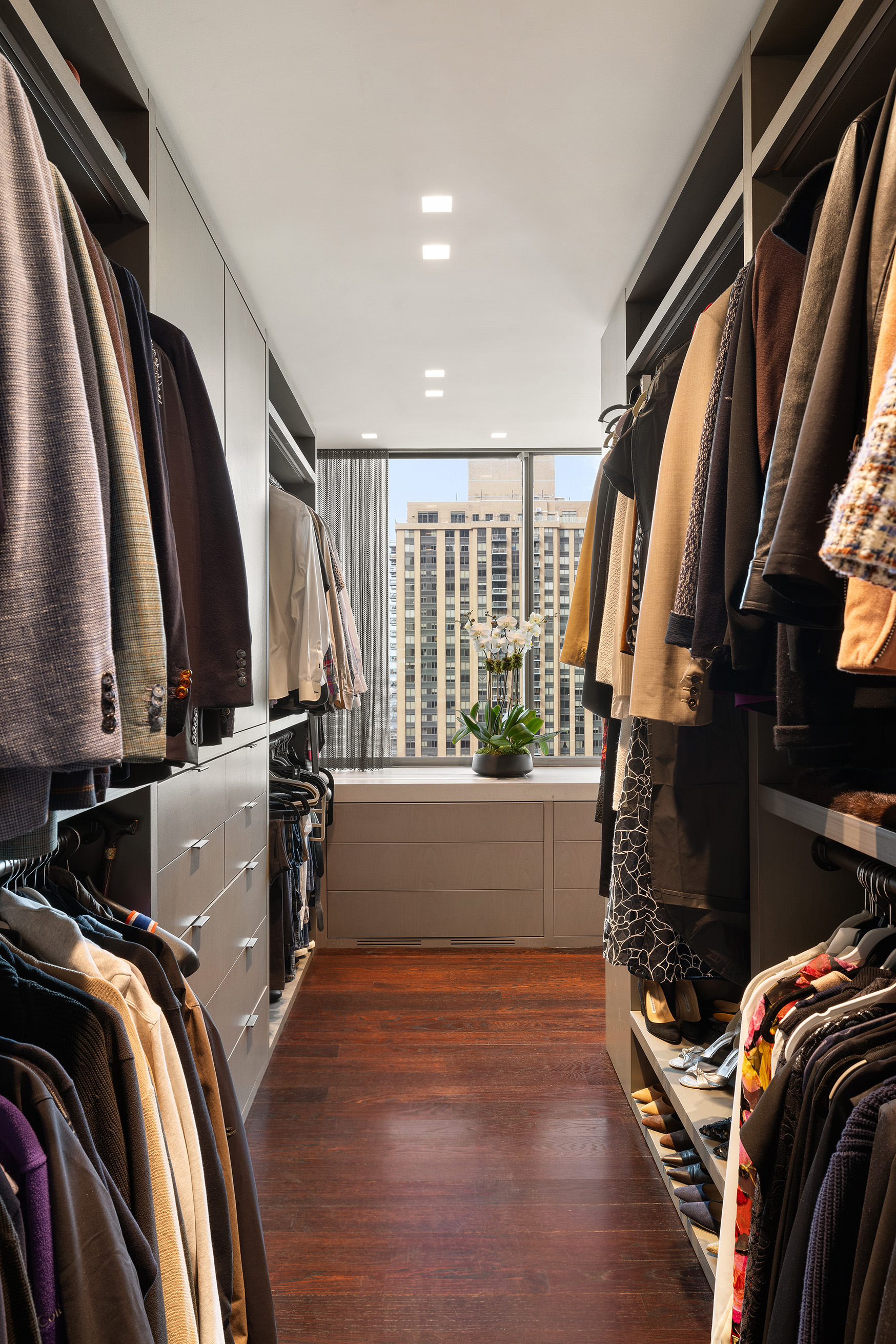 111 West 67th Street, Unit 37AB Manhattan, NY 10023 - Photo 7 of 14