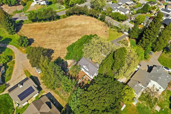 $3,050,000 | 4011 East 3rd Avenue, Napa, CA 94558