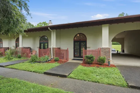 $199,000 | 214 Old Hickory Boulevard, Unit 133, Nashville, TN 37221