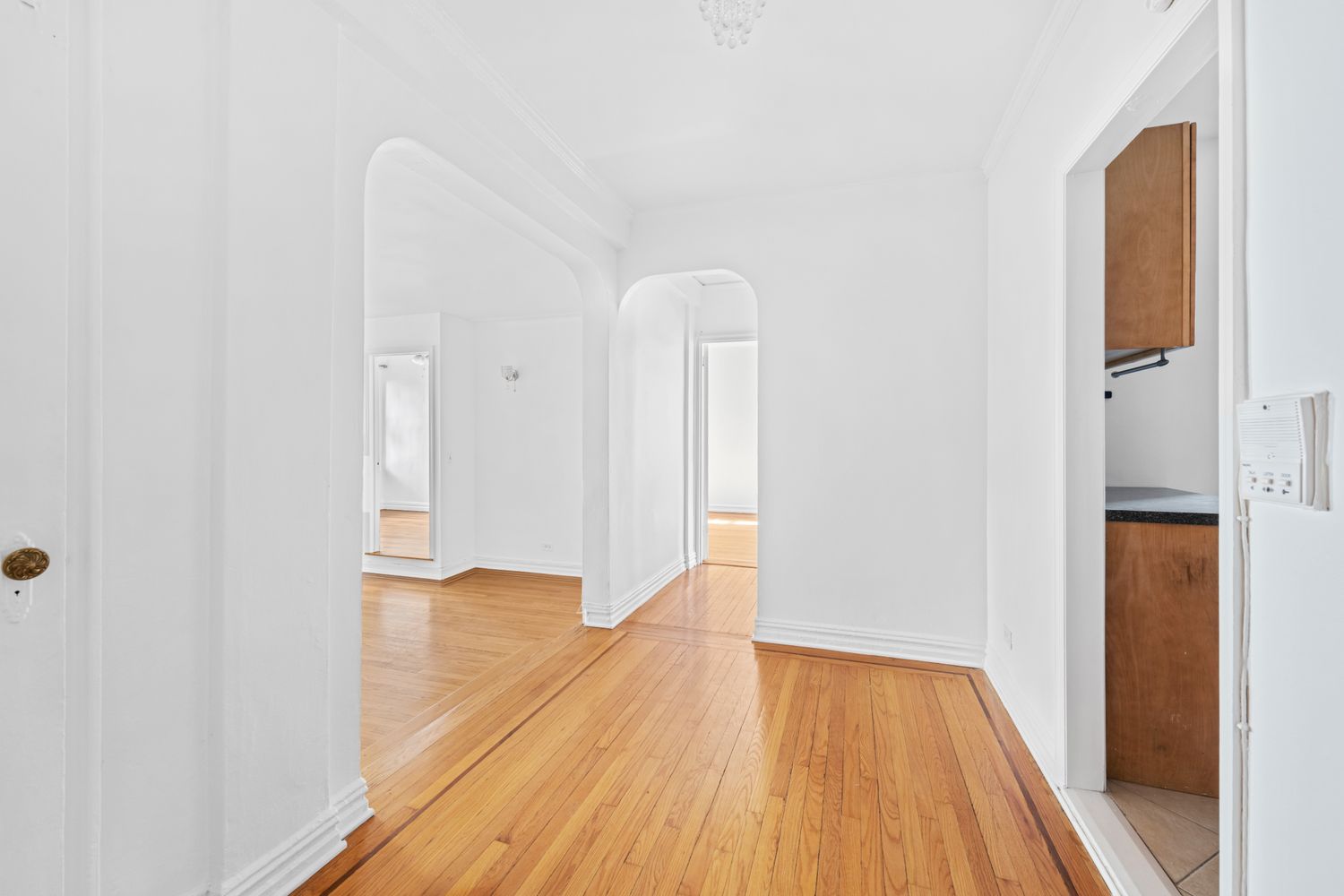 $2,100 | 2506 Davidson Avenue, Unit 1C | Fordham Manor