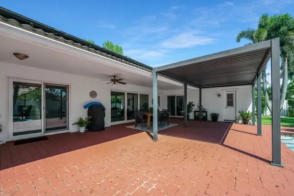 $5,900 | 9600 Northwest 18th Street, Plantation, FL 33322