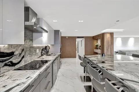 $1,100,000 | 2751 South Ocean Drive, Unit 404N, Hollywood, FL 33019