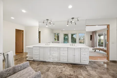 $2,500,000 | Address Upon Request, Green Brook, NJ 07069