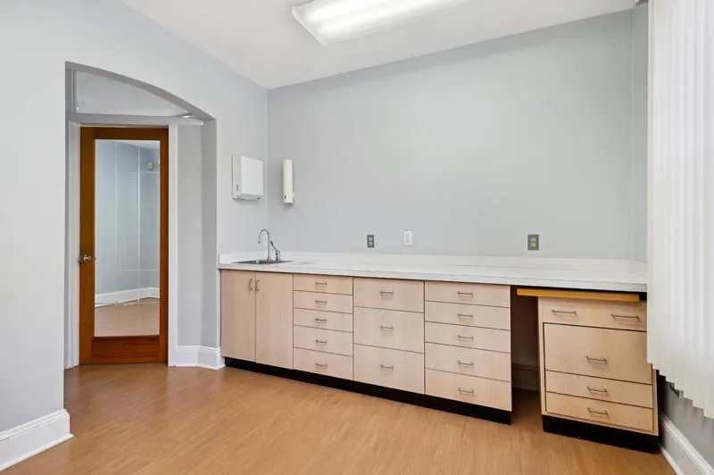 $3,300 | 586 Livingston Avenue, North Brunswick, NJ 08902