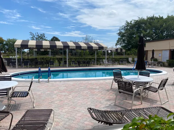 $109,800 | 8861 Sunrise Lakes Boulevard, Sunrise, FL 33322