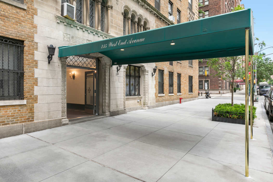 235 West End Avenue, Unit 8D Manhattan, NY 10023 - Photo 9 of 11 a view of a building with a porch