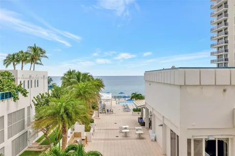 $1,100,000 | 2751 South Ocean Drive, Unit 404N, Hollywood, FL 33019