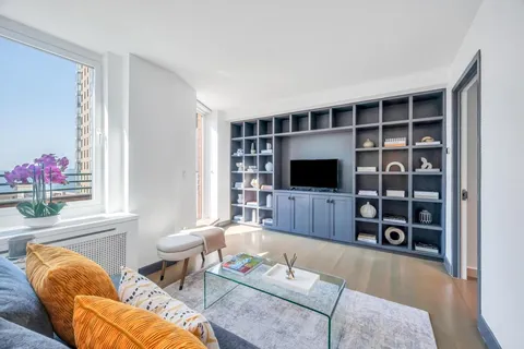 $2,995,000 | 333 Rector Place, Unit PH6S | Battery Park City