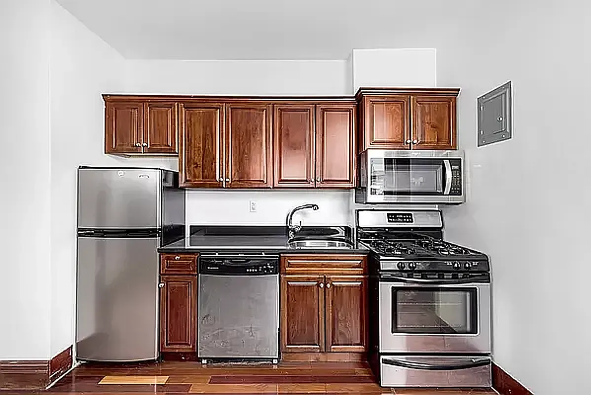 117 Mulberry Street, Unit 18 Manhattan, NY 10013 - Photo 3 of 4
