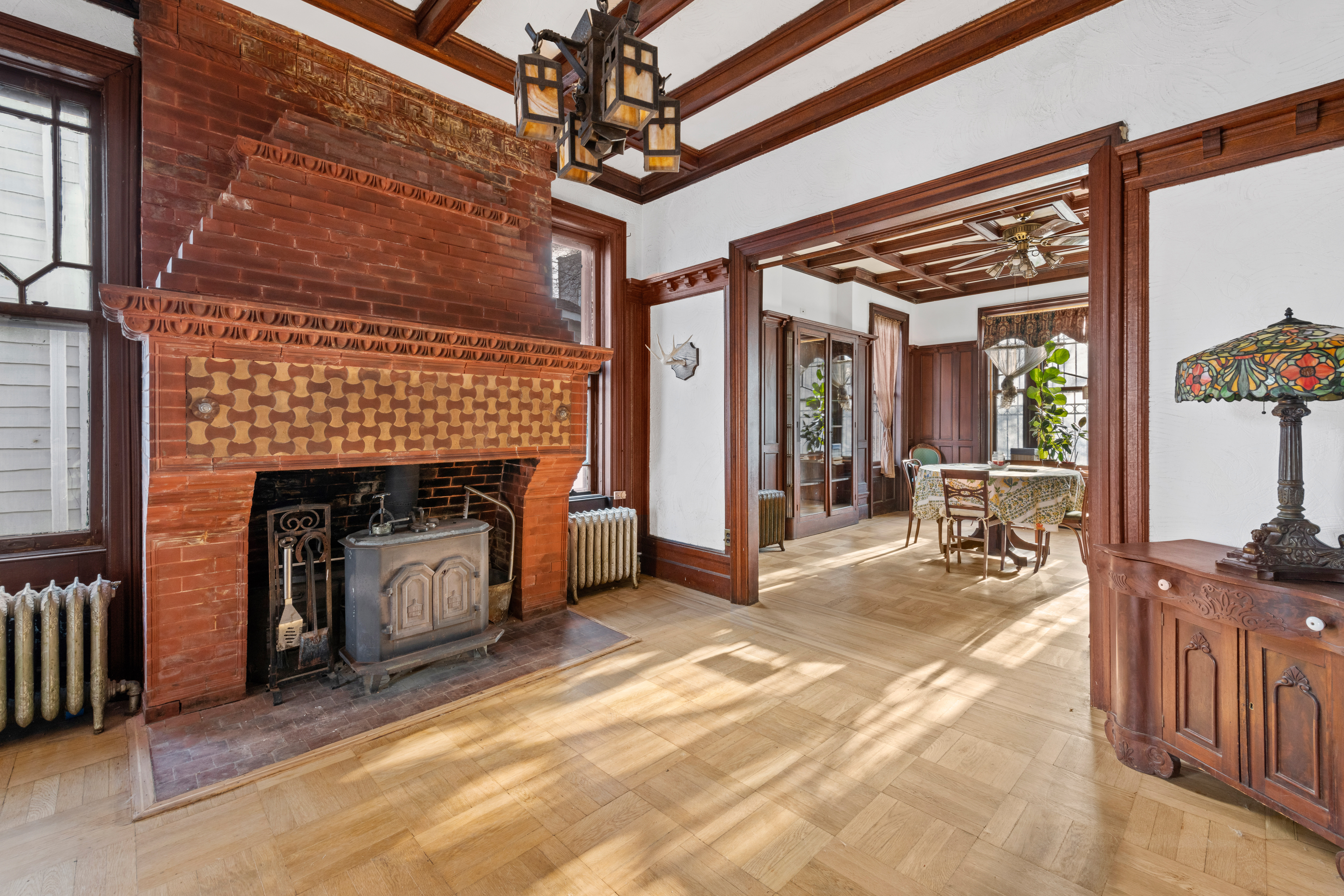 27 Van Corlear Place Bronx, NY 10463 - Photo 5 of 14