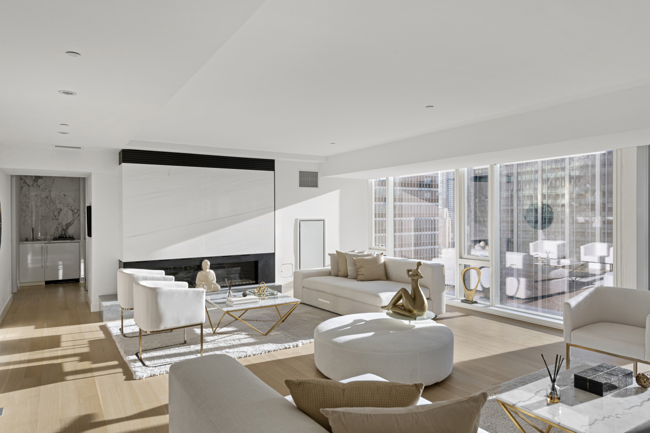 135 West 52nd Street, Unit 34A Manhattan, NY 10019 - Photo 2 of 26