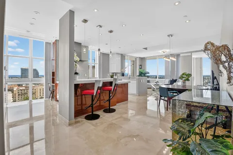 $2,100,000 | 550 Okeechobee Boulevard, Unit LPH23, West Palm Beach, FL 33401