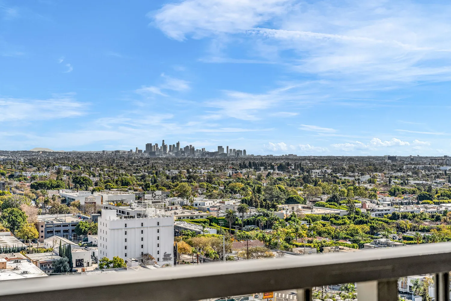 $1,388,000 | 1155 La Cienega Boulevard, Unit 1106, West Hollywood, CA 90069