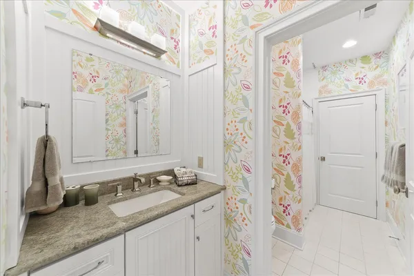 $2,000,000 | 108 Green Lane, Haverford, PA 19041