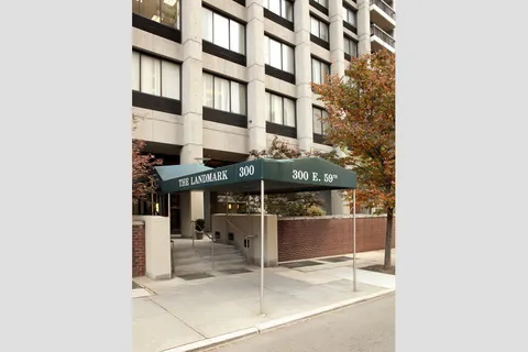 $675,000 | 300 East 59th Street, Unit 803 | Sutton Place