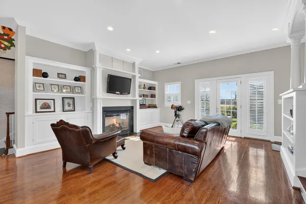 $2,295,000 | 600 Upland Place, Alexandria, VA 22301