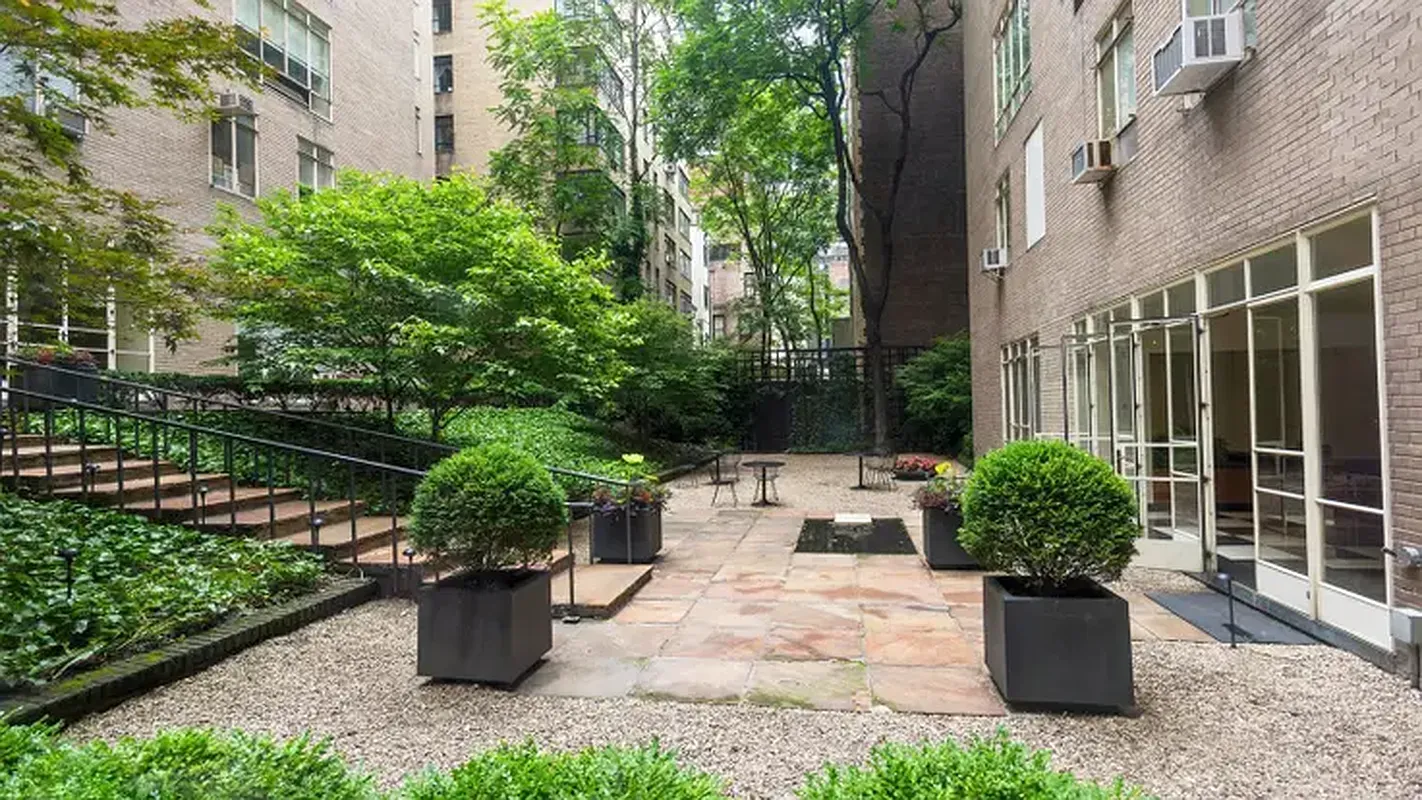 $6,500 | 24 West 55th Street, Unit 2E | Midtown Central
