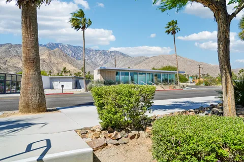 $949,000 | 2699 Majestic Way, Palm Springs, CA 92262