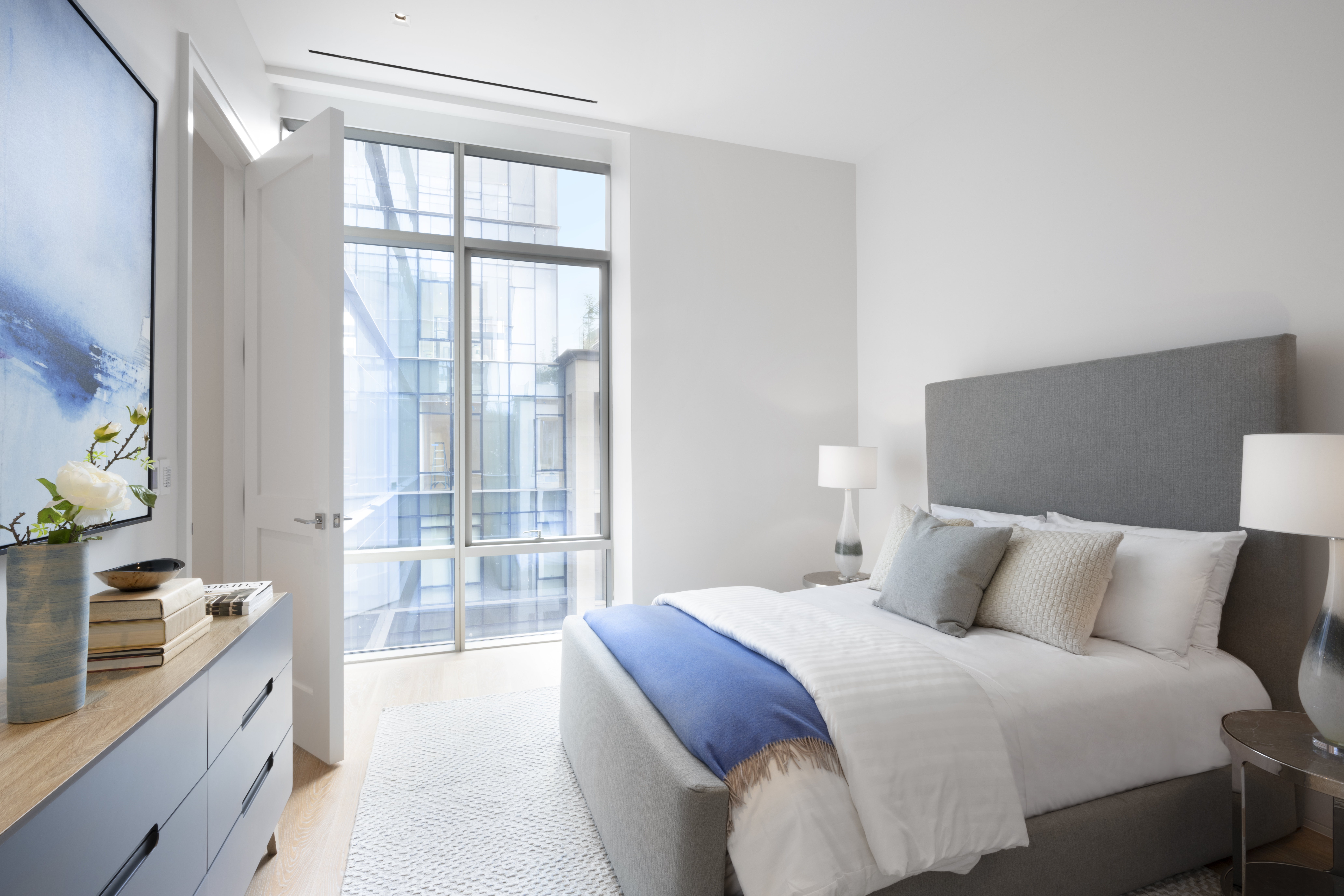 601 Washington Street, Unit PHE Manhattan, NY 10014 - Photo 10 of 16