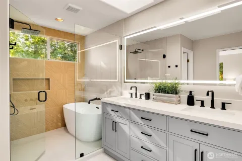 $1,275,000 | 3541 252nd Place Southeast, Sammamish, WA 98029