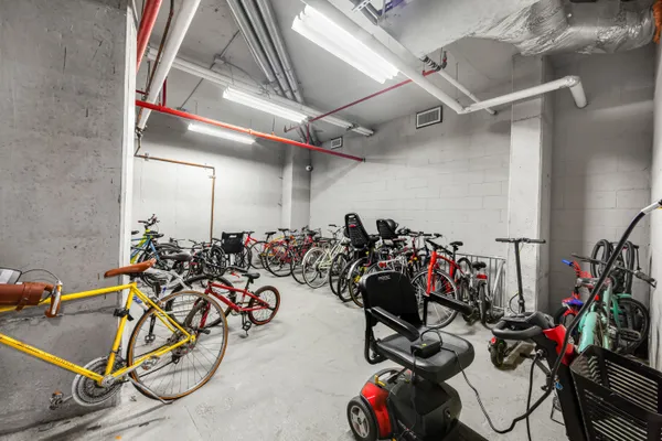 $4,332 | 202 8th Street, Unit 8B | Gowanus