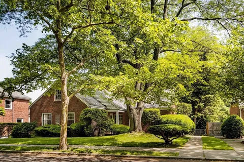 Contact Agent | 77 Jordan Road, Brookline, MA 02446