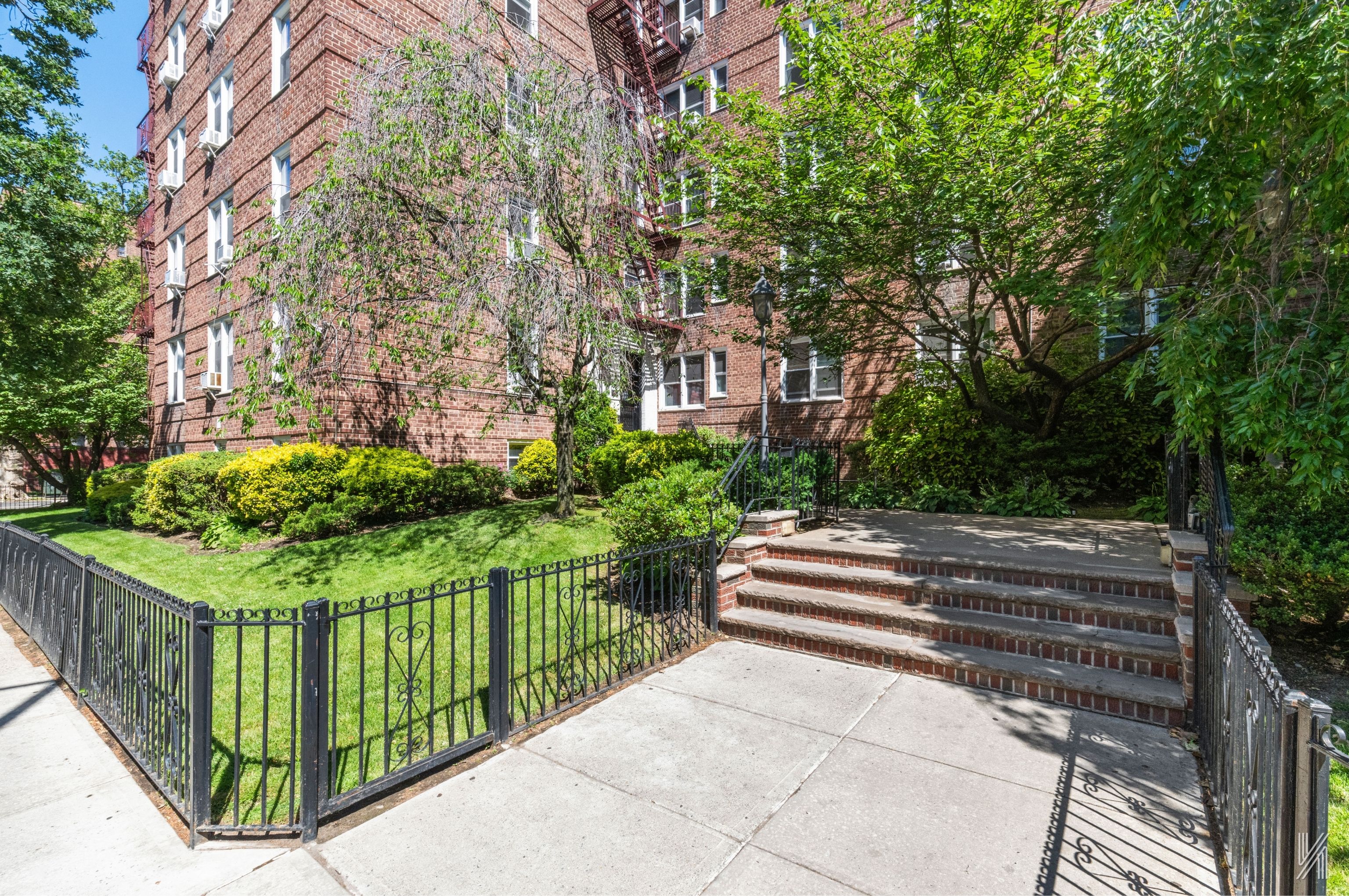 88-01 35th Avenue, Unit 6B Queens, NY 11372 - Photo 17 of 20