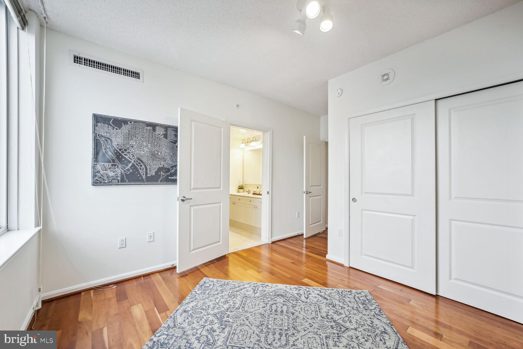 930 Wayne Avenue, Unit 1205 Silver Spring, MD 20910 - Photo 26 of 31