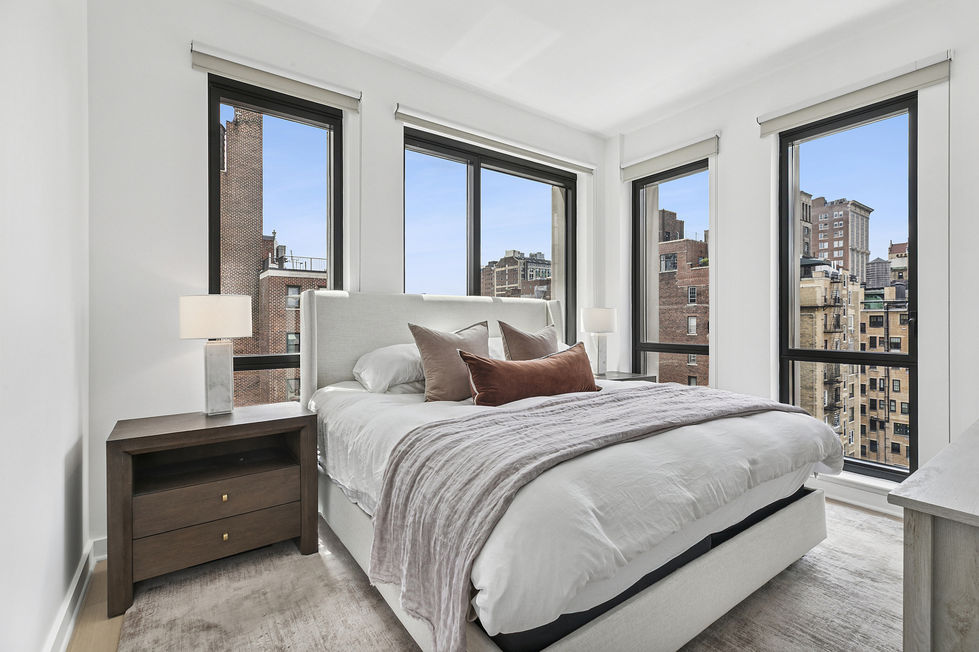 160 East 22nd Street, Unit 16A Manhattan, NY 10010 - Photo 5 of 14