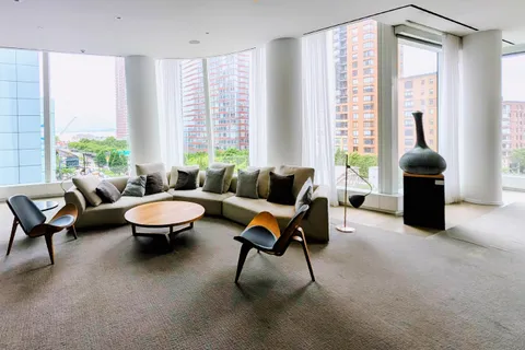 $6,695,000 | 50 West Street, Unit 37C | Financial District