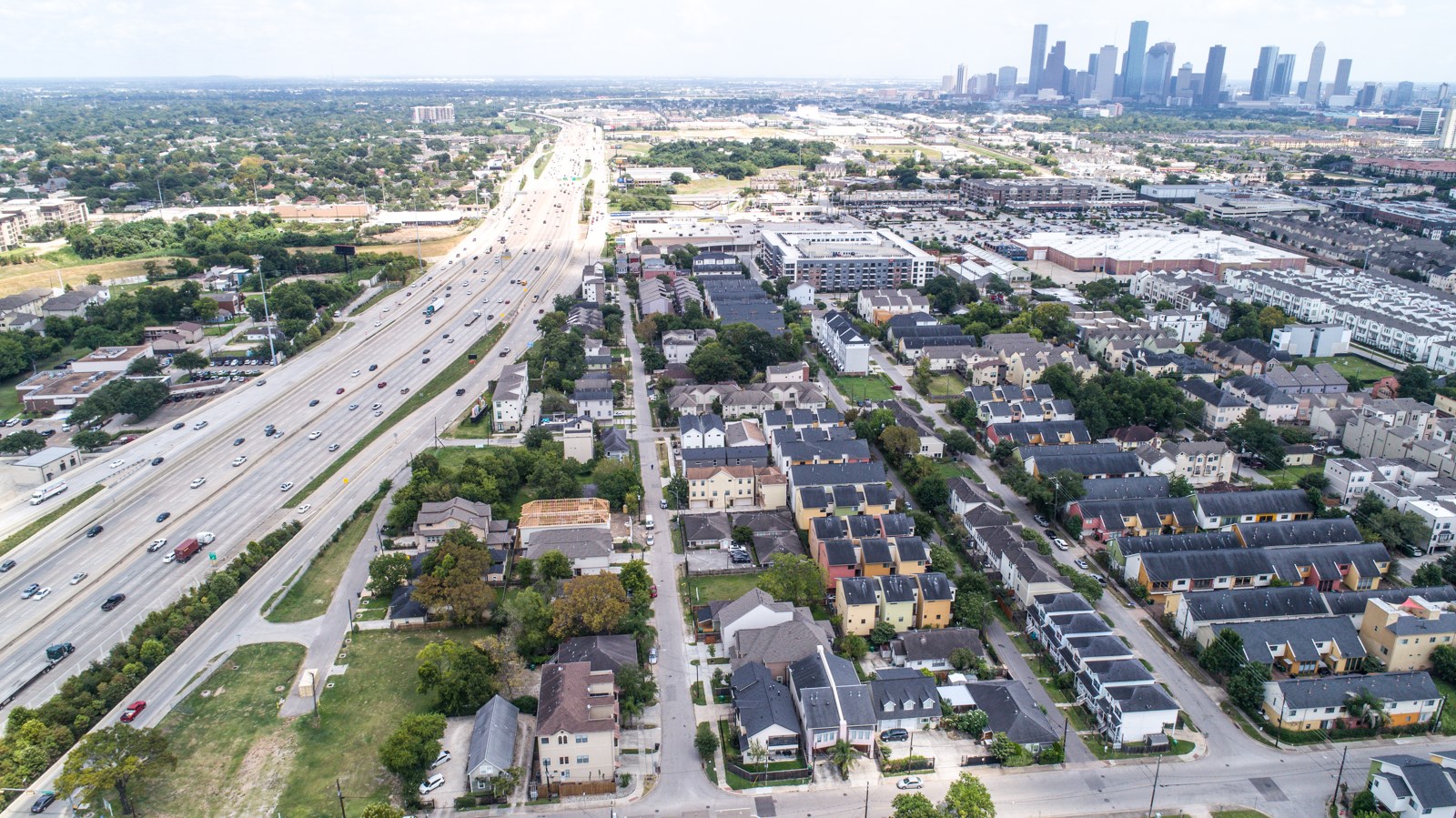 4331 Marina Street, Unit B Houston, TX 77007 - Photo 12 of 37 an aerial view of city