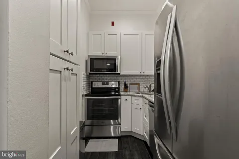 $512,000 | 1903 Spruce Street, Unit 2C, Philadelphia, PA 19103