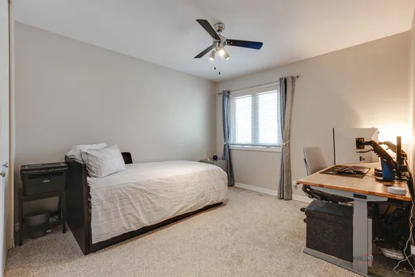 Contact Agent | 117 Annapolis Drive, Vernon Hills, IL 60061