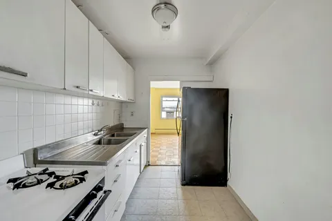 $225,000 | 1 Fordham Hill Ovl, Unit 12C | University Heights