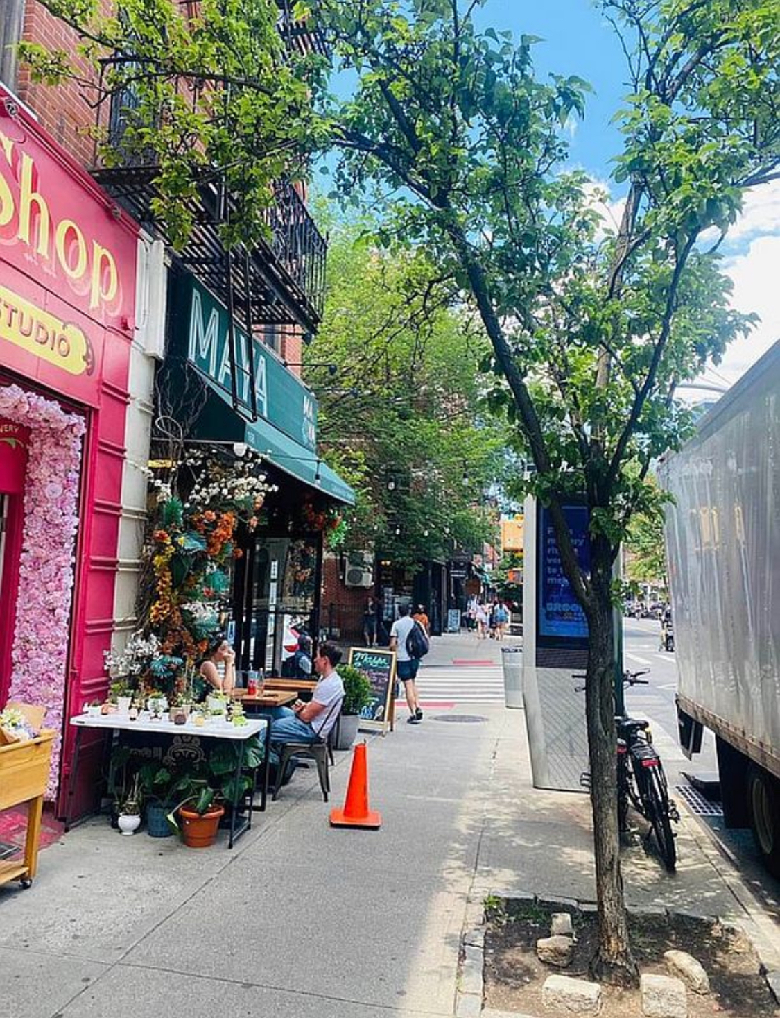 180 5th Avenue, Unit 3 Brooklyn, NY 11217 - Photo 7 of 13 a view of street with sitting area
