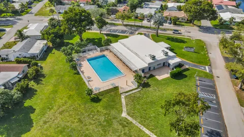 $325,999 | 7115 Northwest 73rd Street, Tamarac, FL 33321