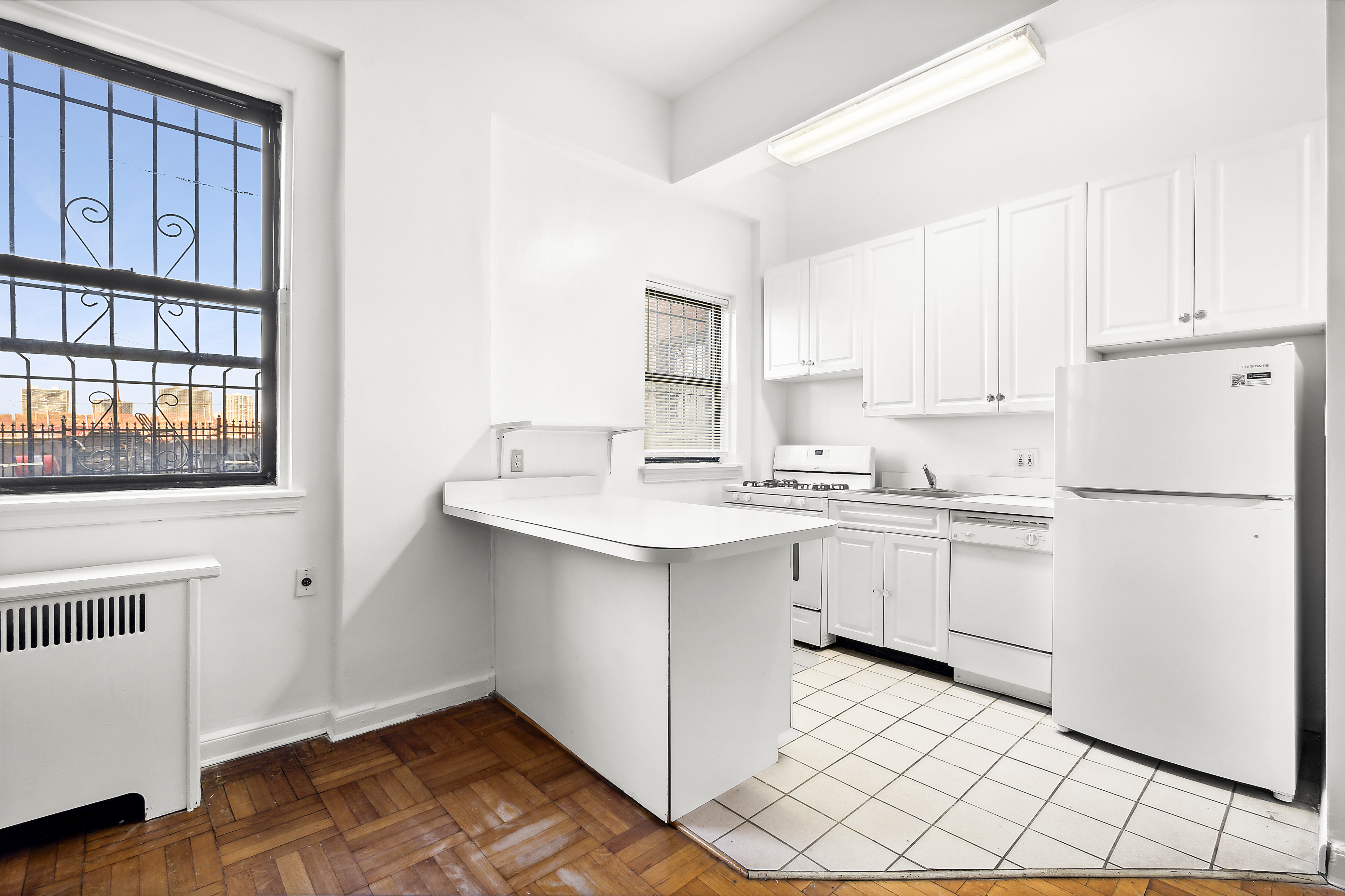 159-00 Riverside Drive West, Unit 1K70 Manhattan, NY 10032 - Photo 2 of 15