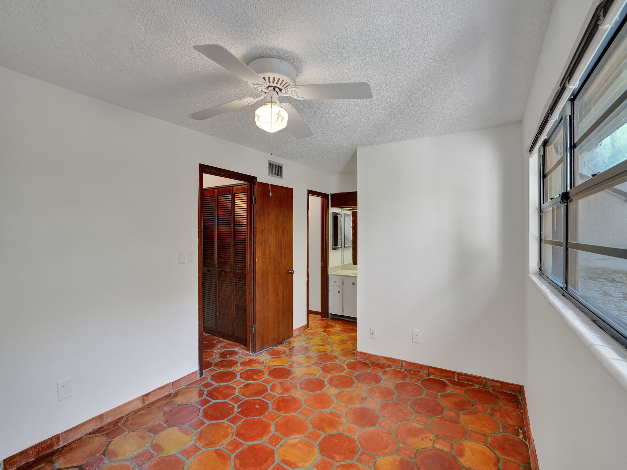 4863 Southwest 71st Place Miami, FL 33155 - Photo 37 of 54
