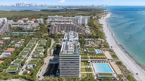 $3,150,000 | 350 Ocean Drive, Unit Undisclosed, Key Biscayne, FL 33149